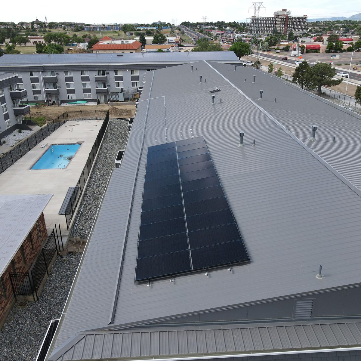 Denver Colorado Commercial Solar Installation on Metal Roof | Solar Power Pros
